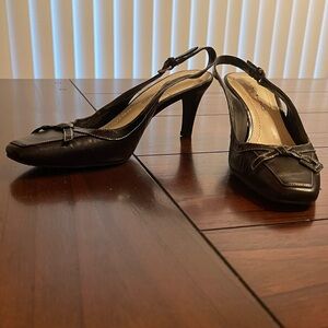Bandolino Black Slingback Mid Heels